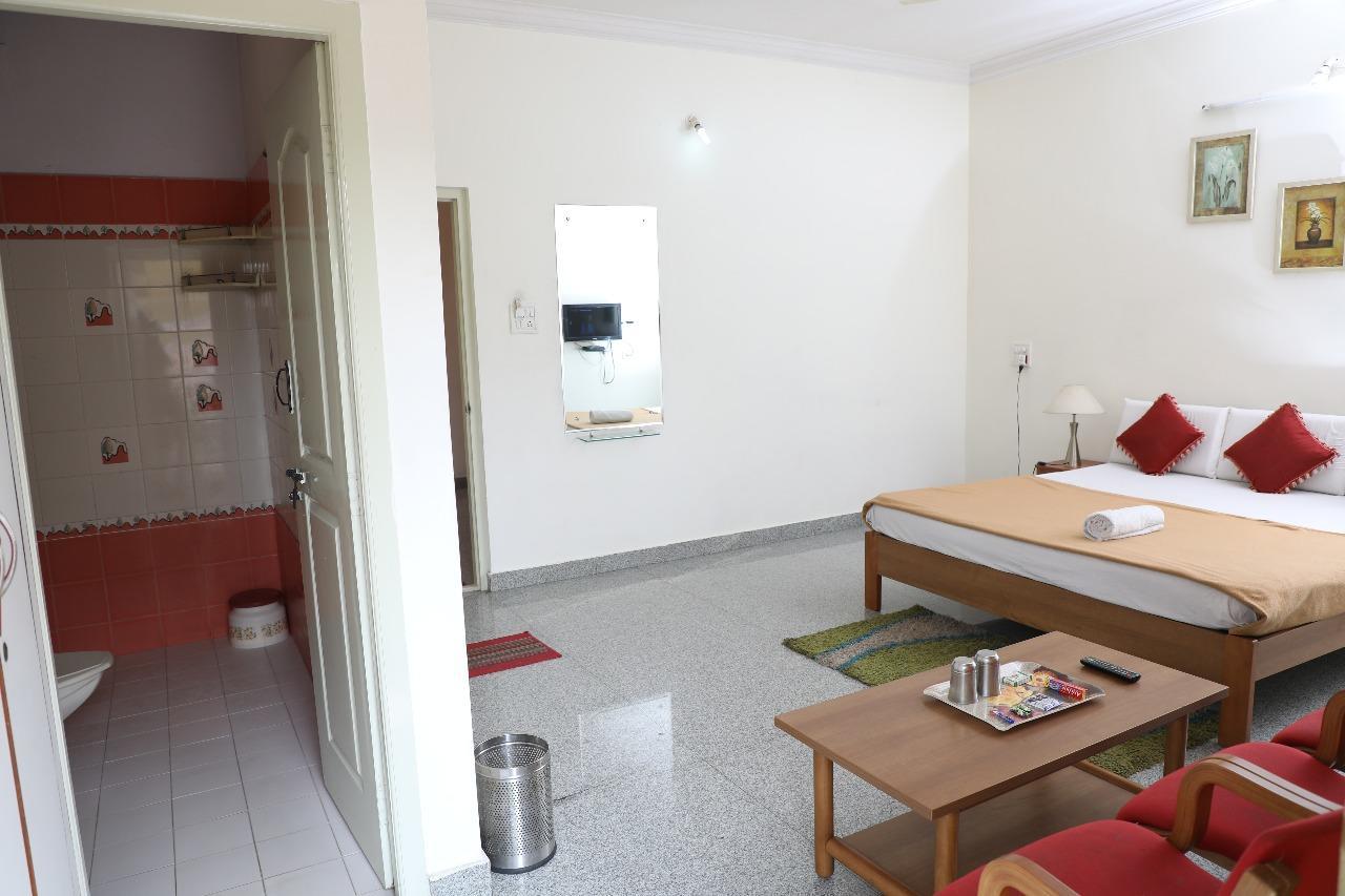 Hotel Queens Comfort מייזור מראה חיצוני תמונה