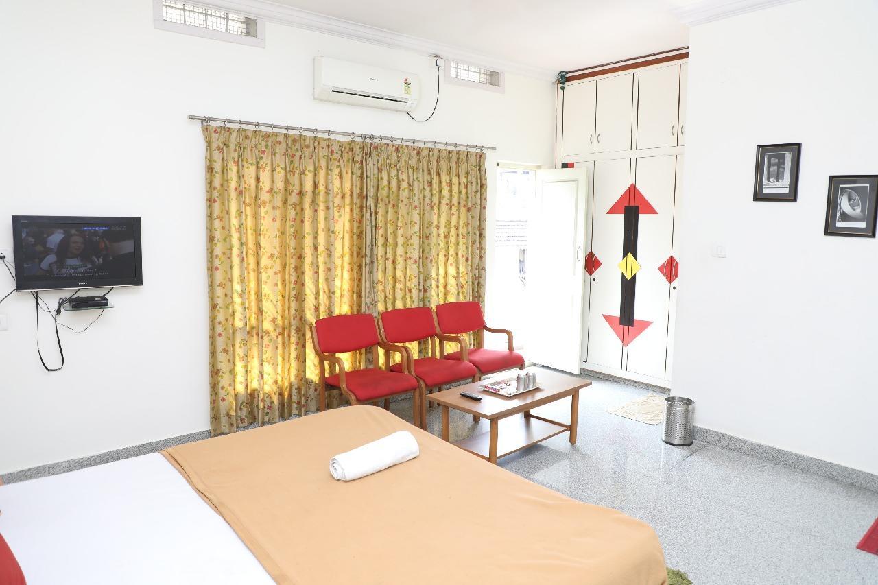 Hotel Queens Comfort מייזור מראה חיצוני תמונה