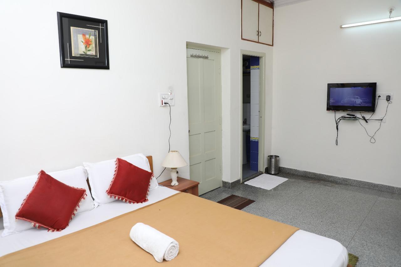 Hotel Queens Comfort מייזור מראה חיצוני תמונה