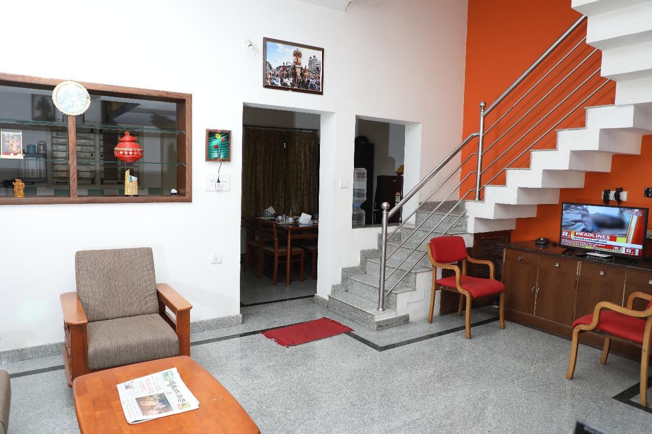 Hotel Queens Comfort מייזור מראה חיצוני תמונה