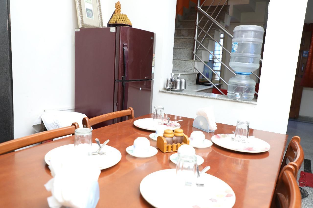 Hotel Queens Comfort מייזור מראה חיצוני תמונה